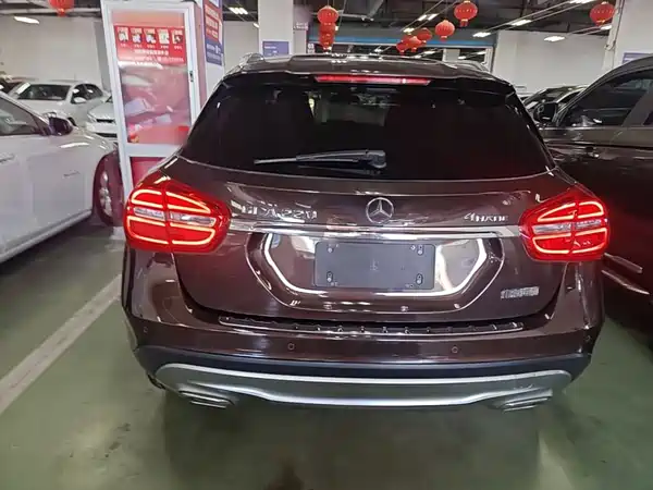 Mercedes-Benz GLA 2016