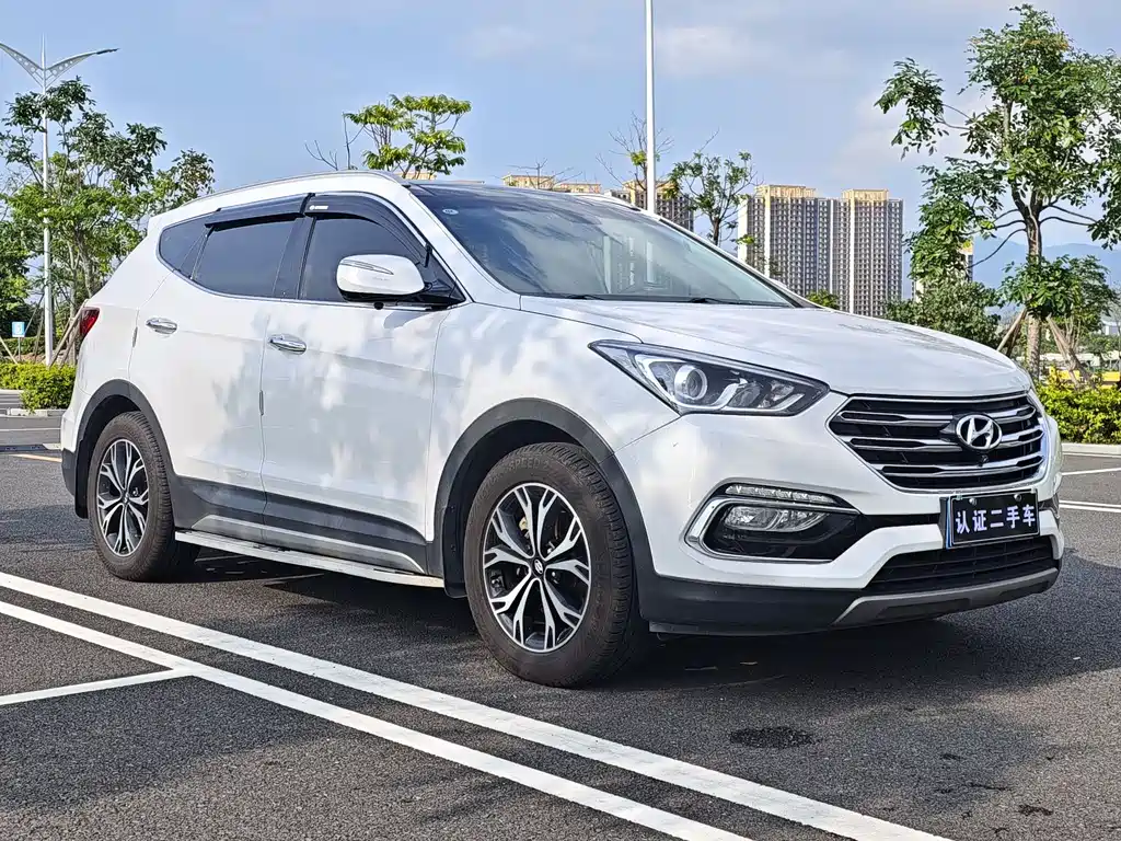 Hyundai Santa Fe 2018 — фото 3