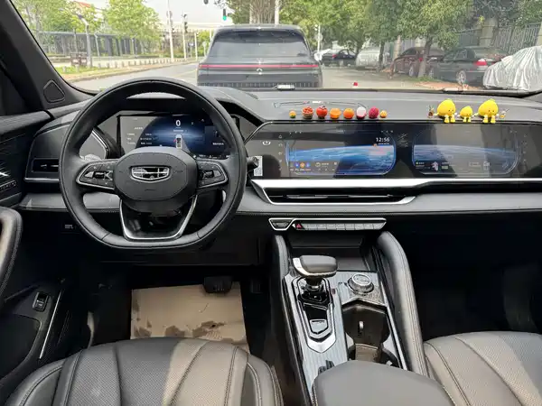Geely Xingyue L 2025
