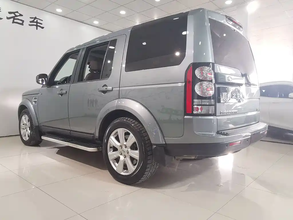 Land Rover Discovery 2015 — фото 24