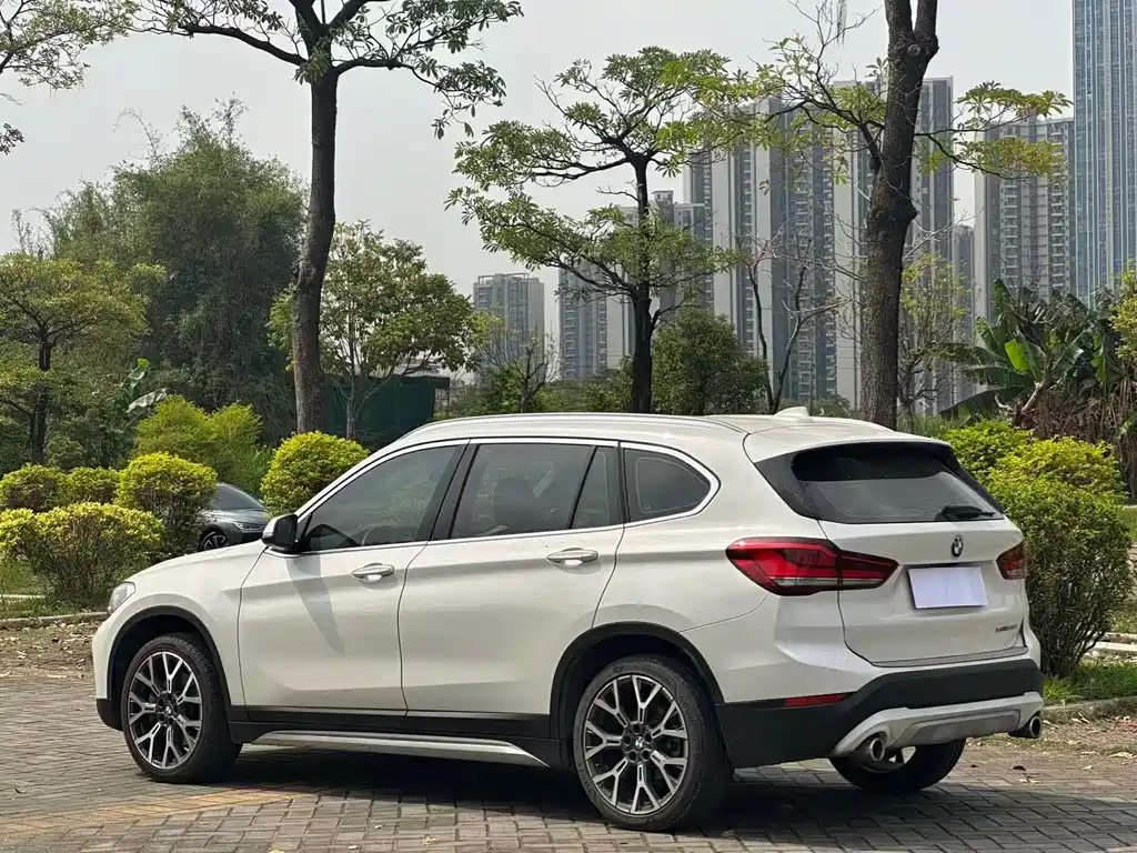 BMW X1 2022 — фото 12