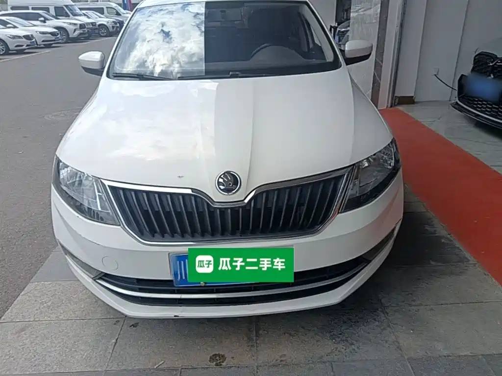 Skoda Rapid Spaceback 2019 — фото 3