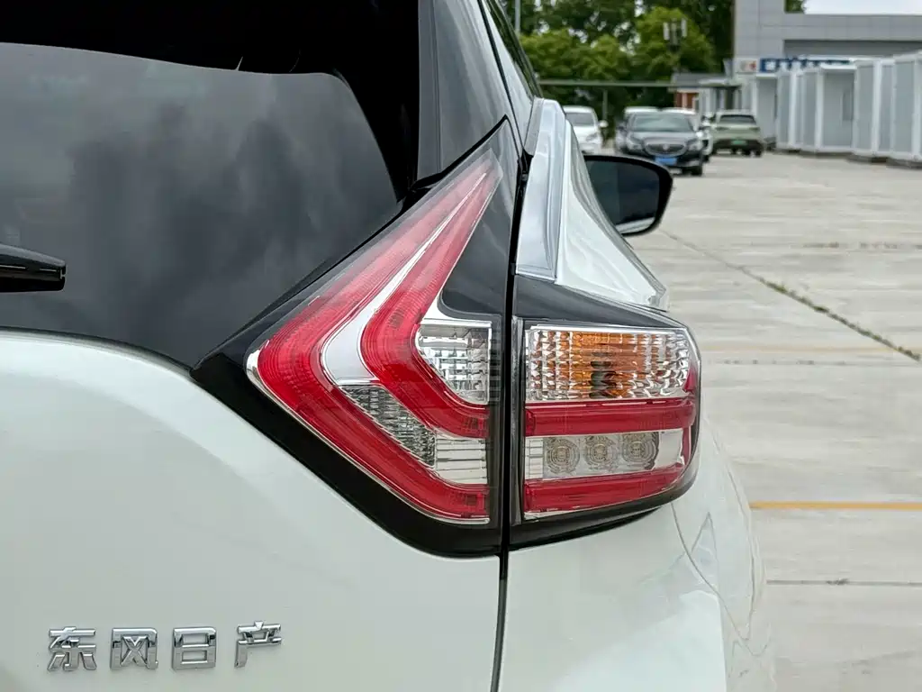 Nissan Murano 2018 — фото 11