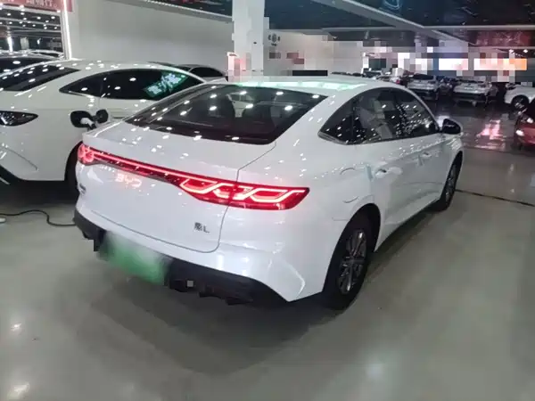 BYD Qin L 2026