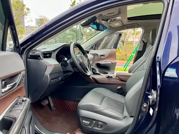 Toyota Harrier 2022