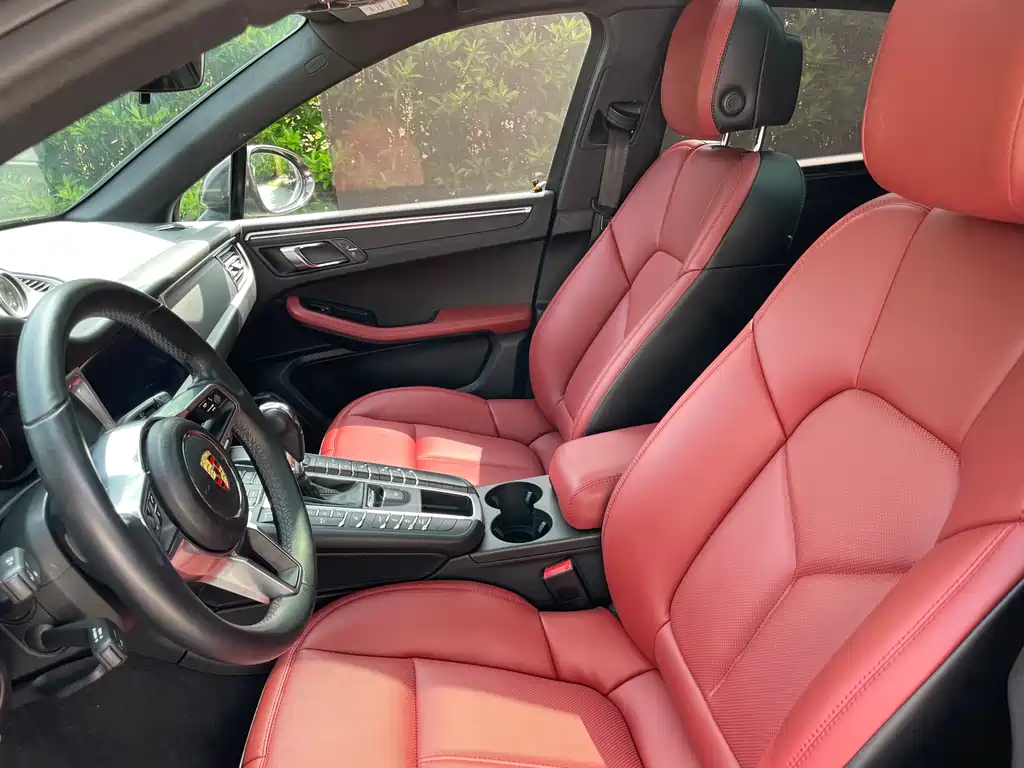 Porsche Macan 2019 — фото 15