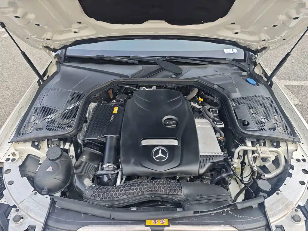 Mercedes-Benz C-Class 2017 — фото 17