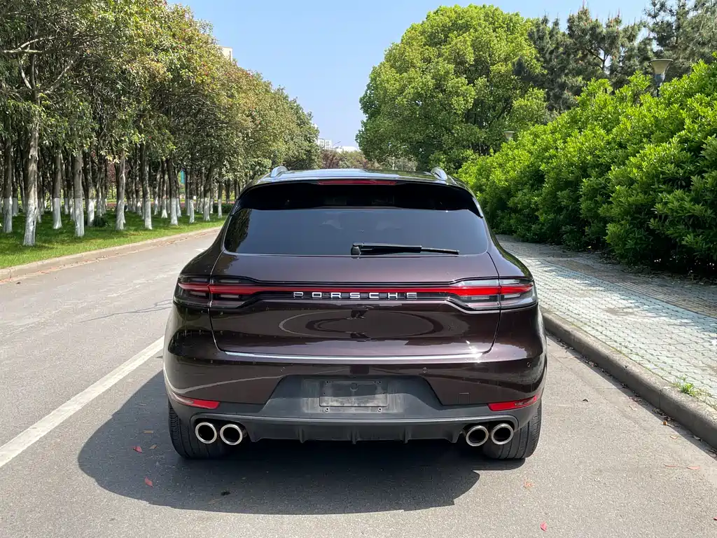 Porsche Macan 2019 — фото 28