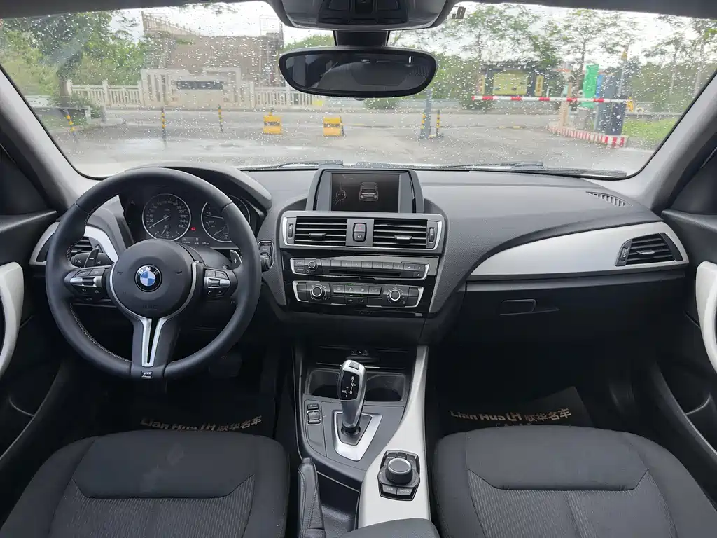 BMW 1 Series 2015 — фото 18