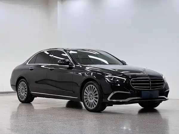 Mercedes-Benz E-Class 2023
