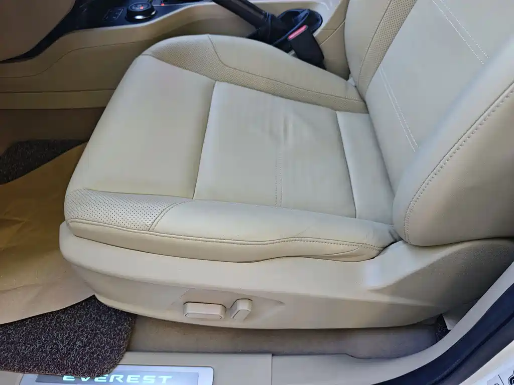Ford Everest 2015 — фото 13