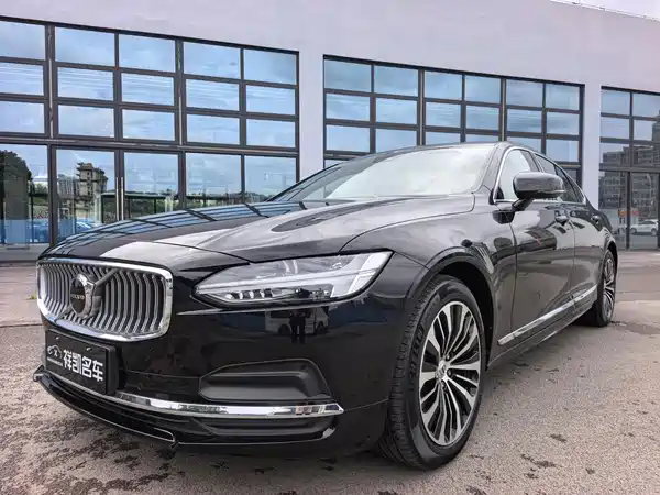 Volvo S90 2025