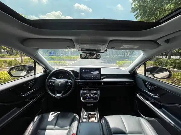 Lincoln Corsair 2021