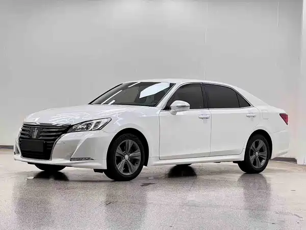 Toyota Crown 2019