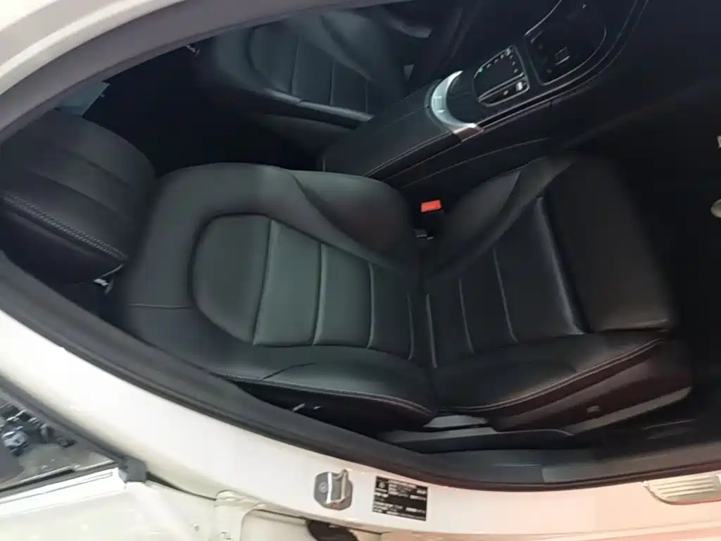 Mercedes-Benz C-Class 2020 — фото 17