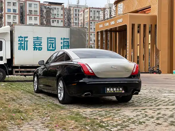Jaguar XJ 2012