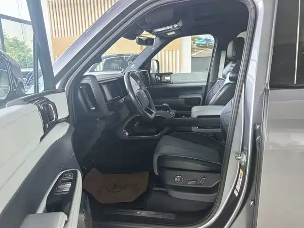 Fangchengbao Leopard 5 2023