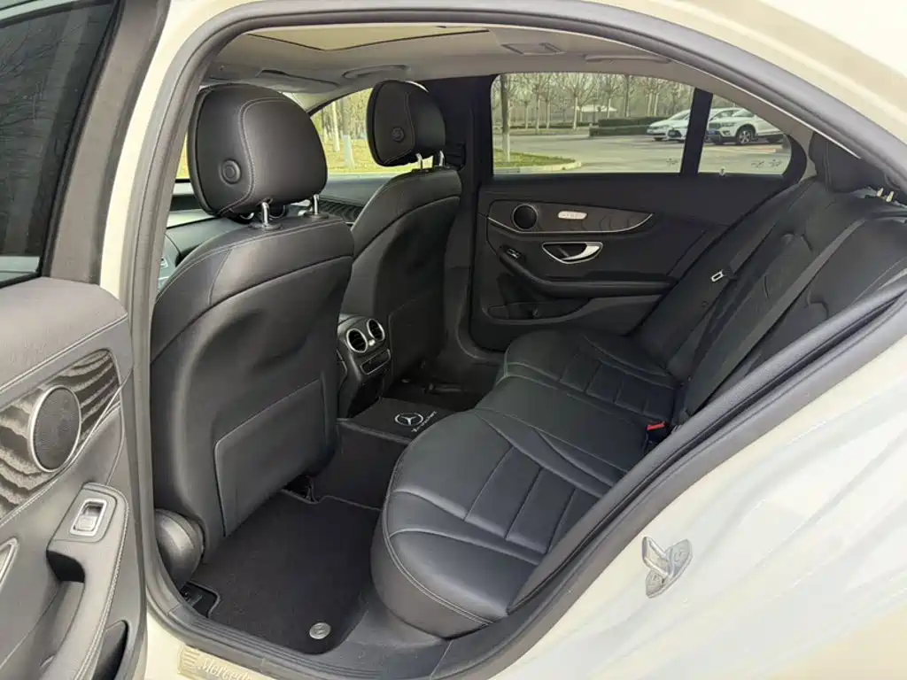 Mercedes-Benz C-Class 2020 — фото 14