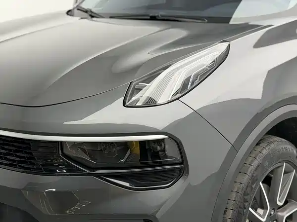 Lynk & Co 01 2023