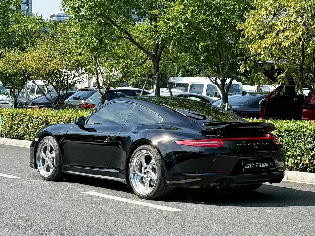 Porsche 911 2016 — фото 4