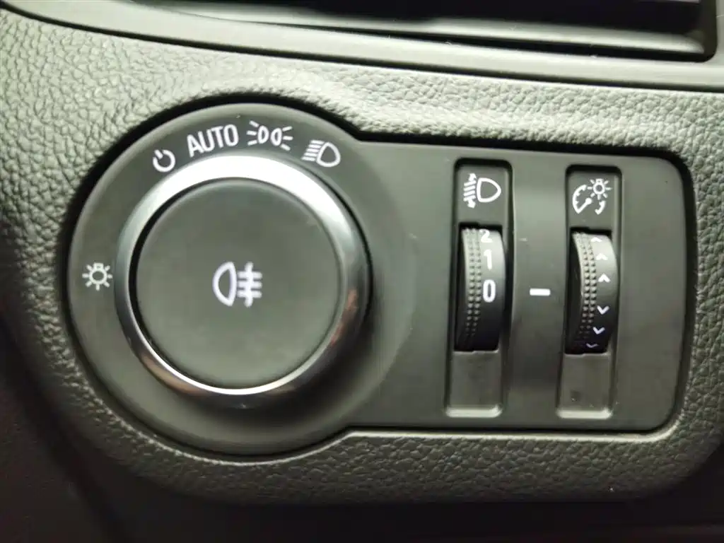 Buick Envision Plus 2021 — фото 21