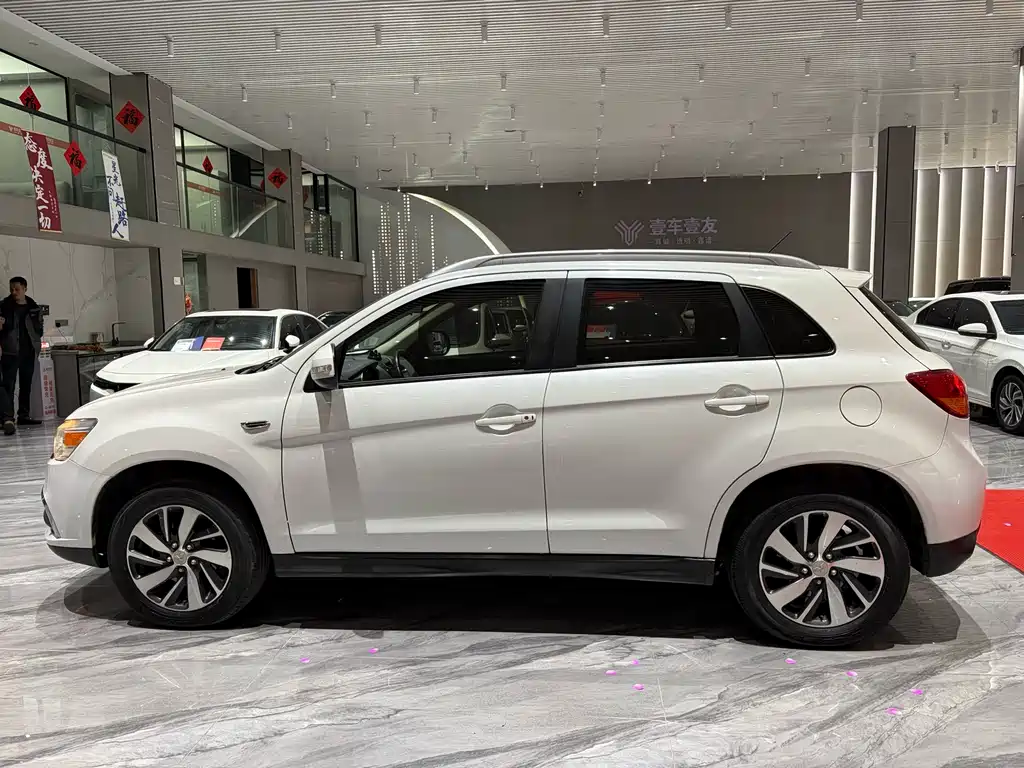 Mitsubishi Jinxuan ASX 2020 — фото 32
