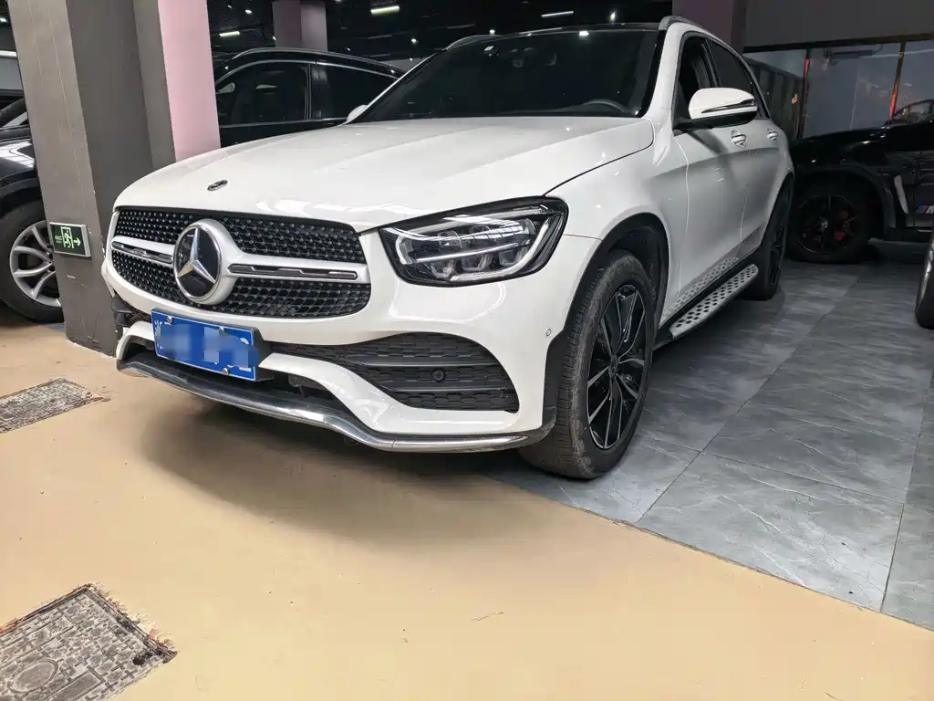 Mercedes-Benz GLC 2022 — фото 1