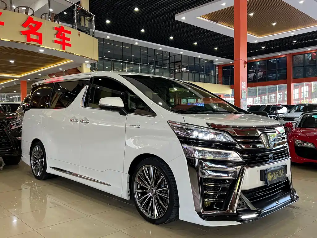 Toyota Vellfire 2021 — фото 3