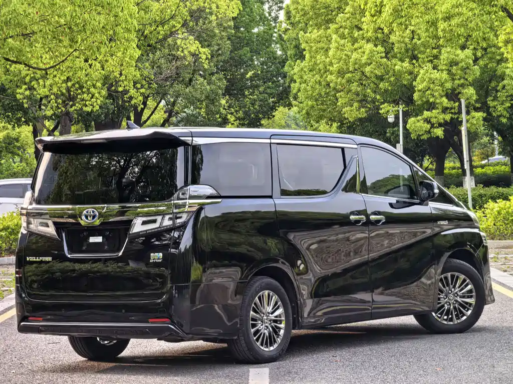 Toyota Vellfire 2021 — фото 3