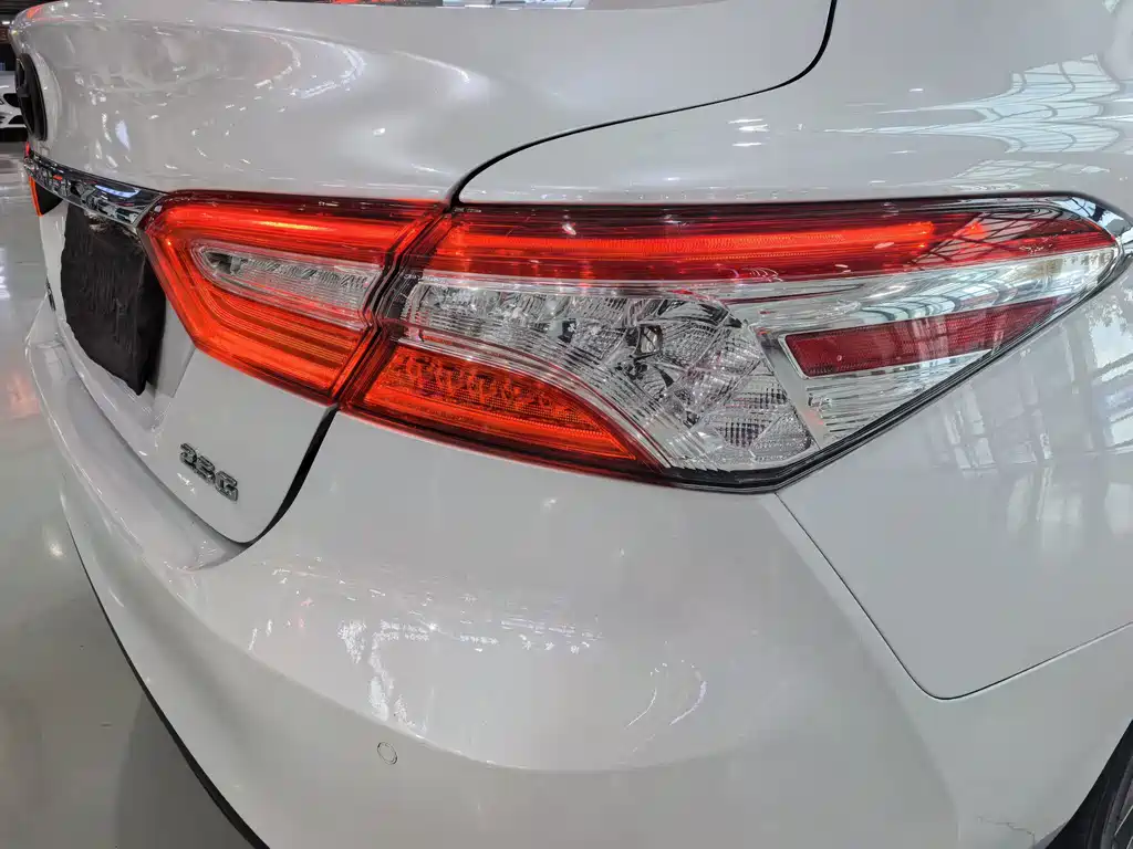 Toyota Camry 2022 — фото 22