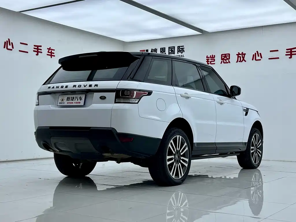 Land Rover Range Rover Sport 2016 — фото 20
