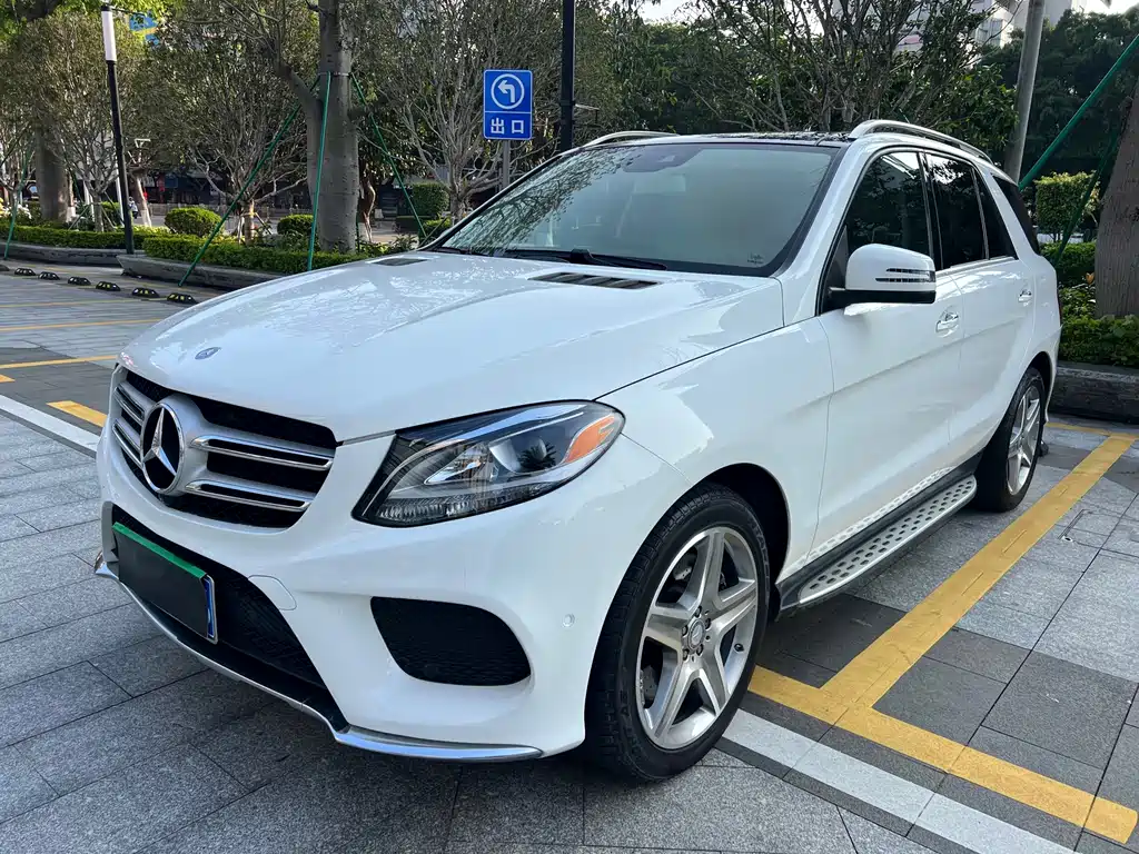 Mercedes-Benz GLE 2016 — фото 1