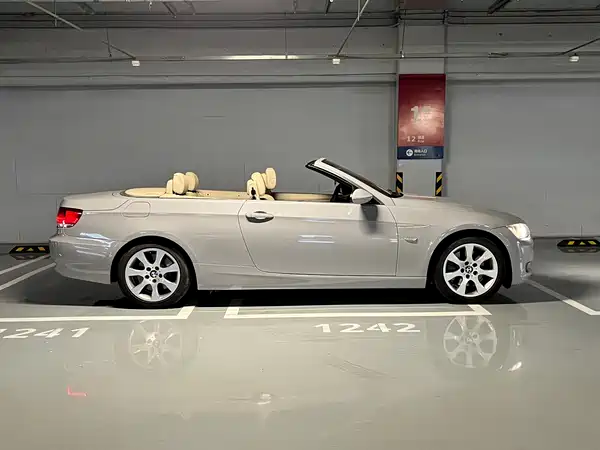 BMW 3 Series 2009