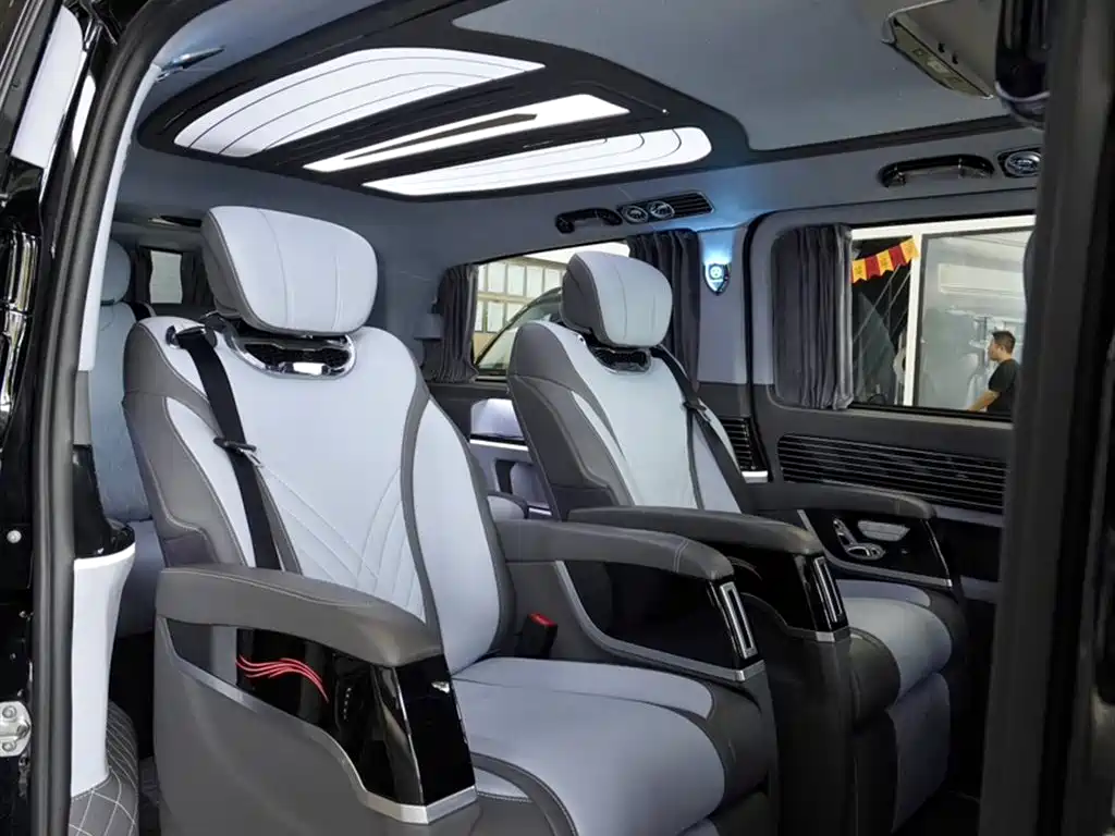 Mercedes-Benz Vito 2023 — фото 5