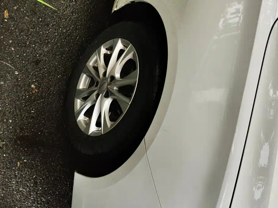 Roewe i5 2025