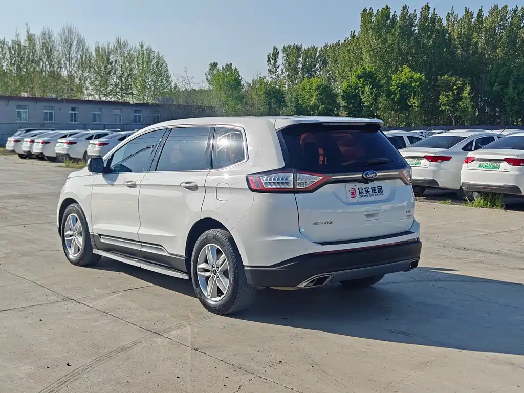 Ford Edge 2019 — фото 9
