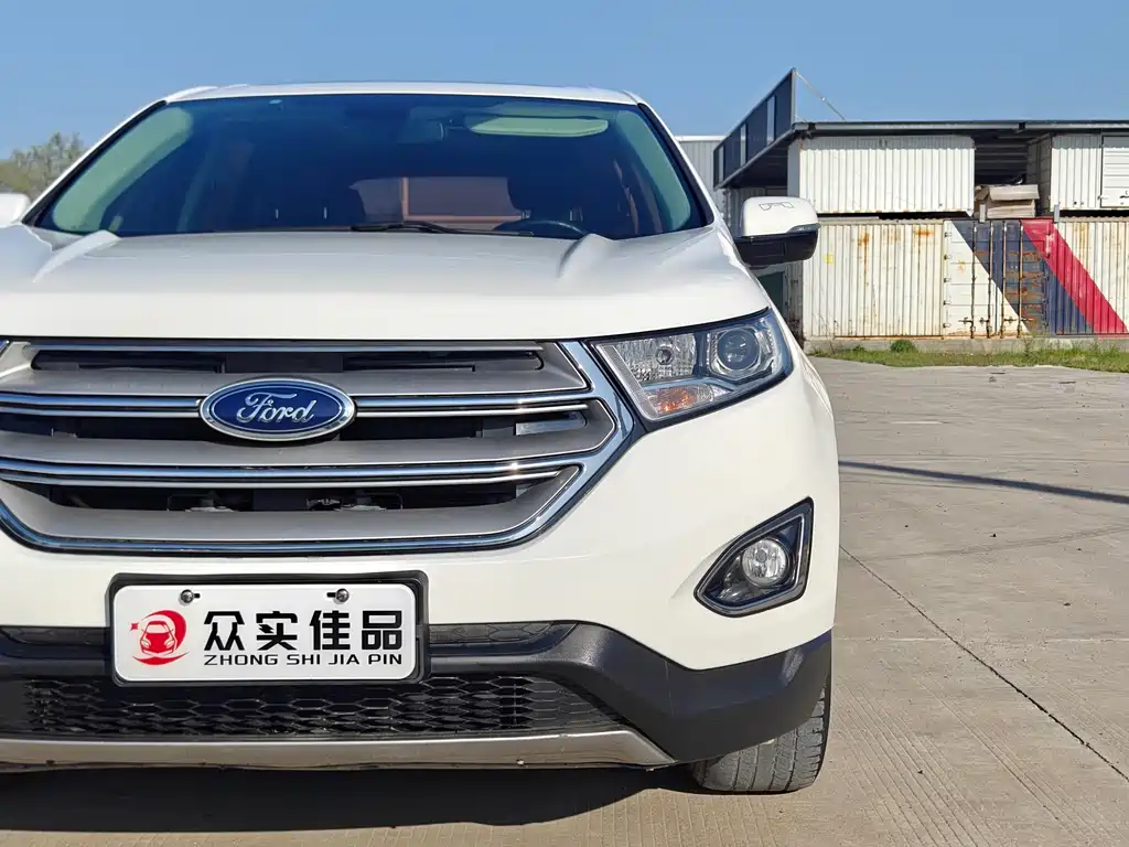 Ford Edge 2019 — фото 25