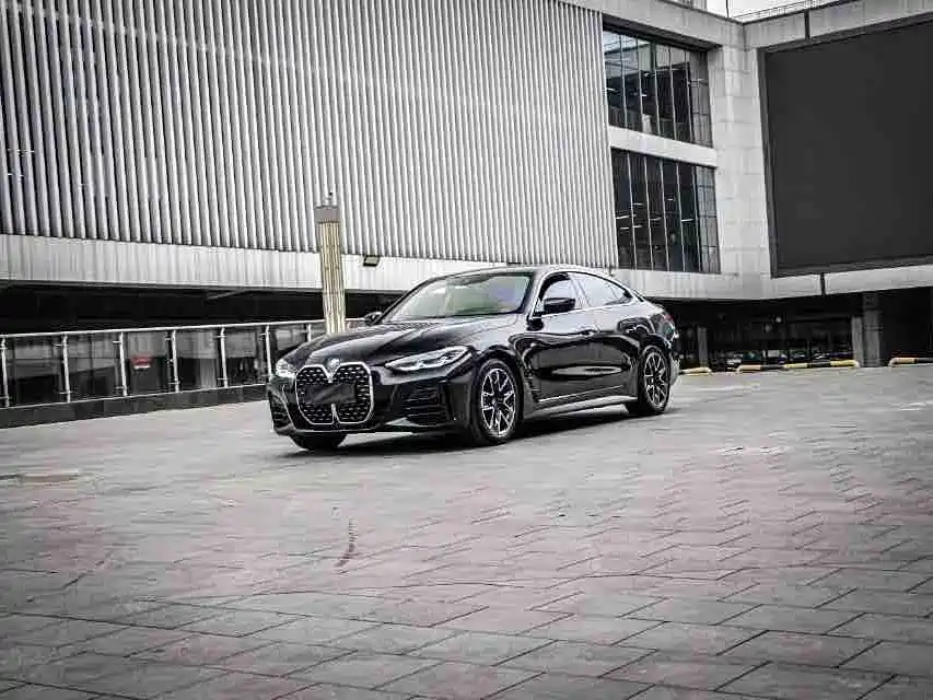 BMW 4 Series 2023 — фото 1