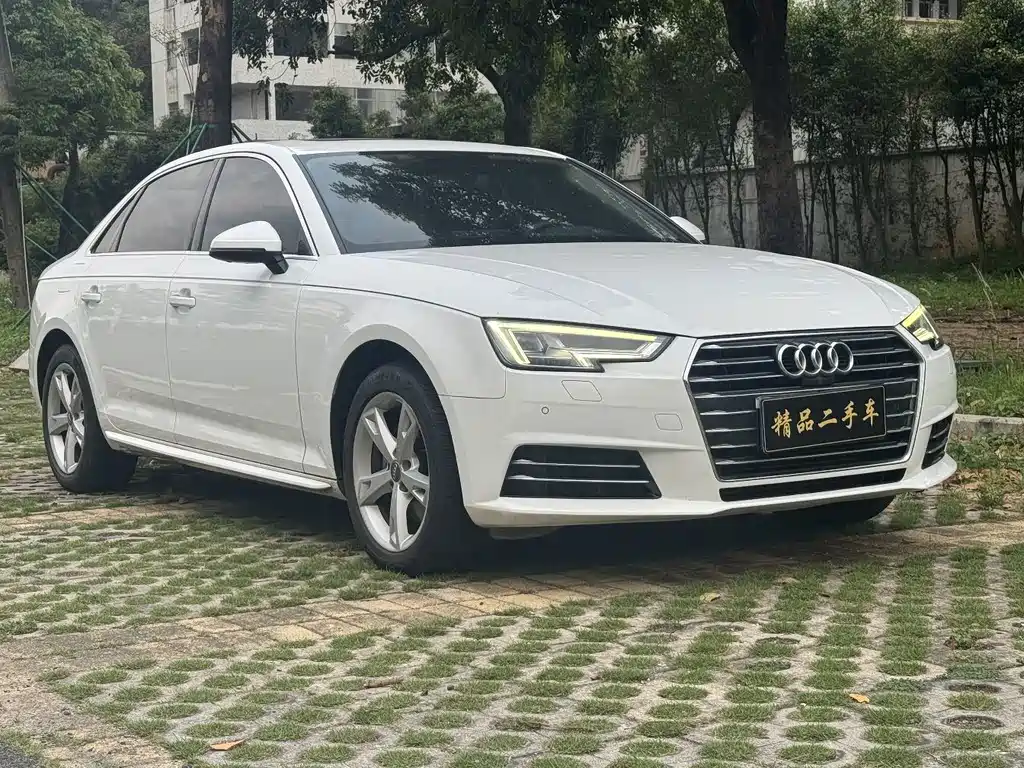 Audi A4L 2019 — фото 4