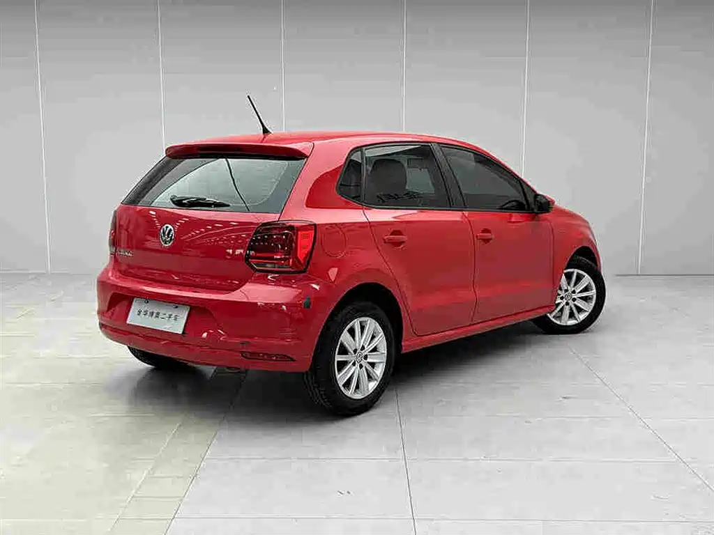 Volkswagen Polo 2015