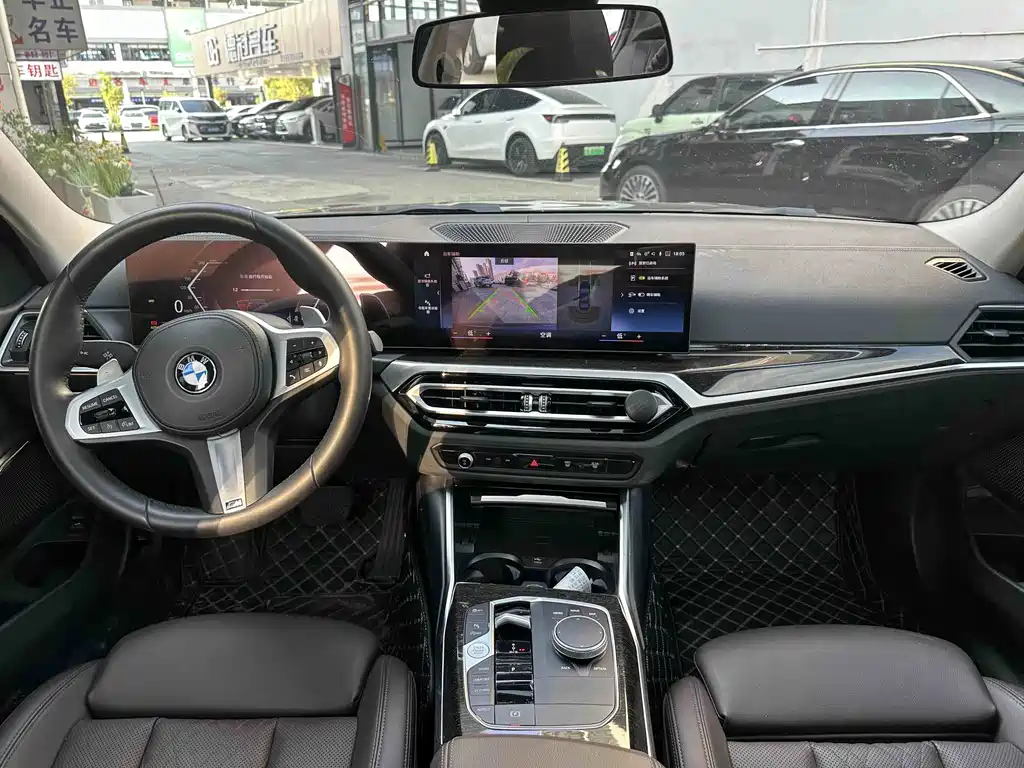 BMW 3 Series 2023 — фото 13