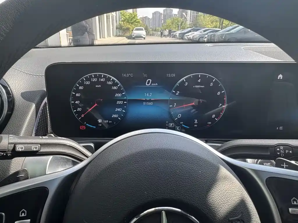 Mercedes-Benz GLB 2021 — фото 15