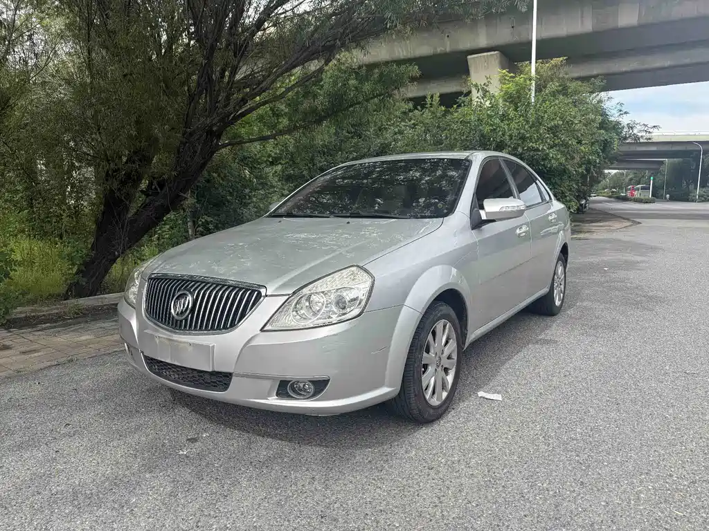 Buick Excelle 2012
