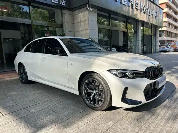 BMW 3 Series 2025
