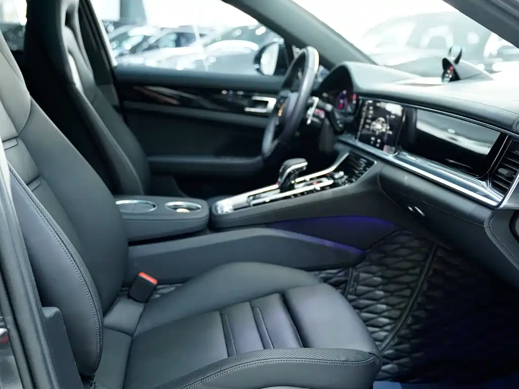 Porsche Panamera 2021 — фото 13