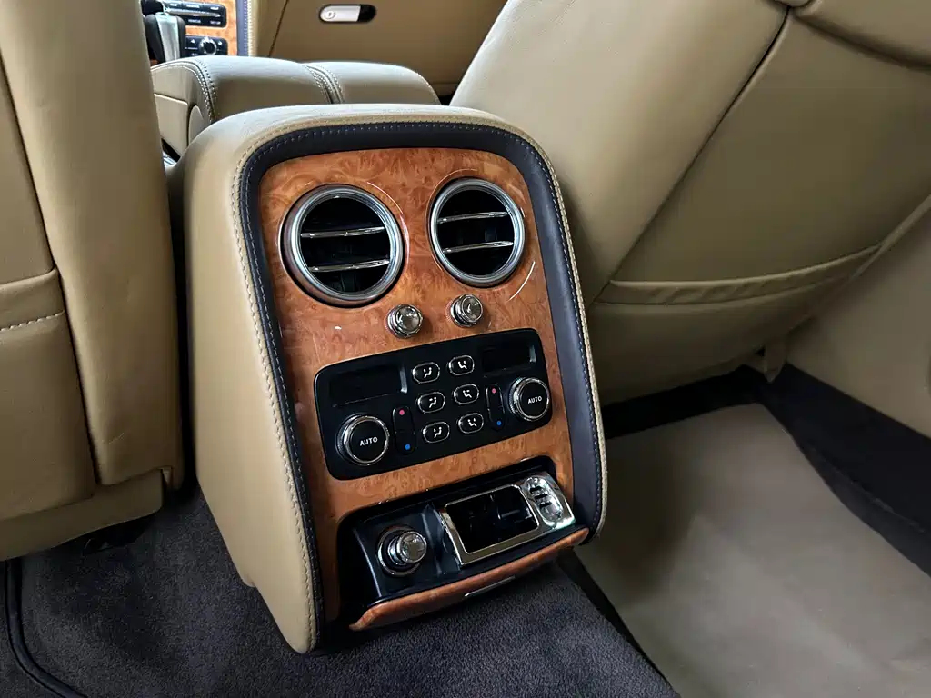 Bentley Flying Spur 2007 — фото 20