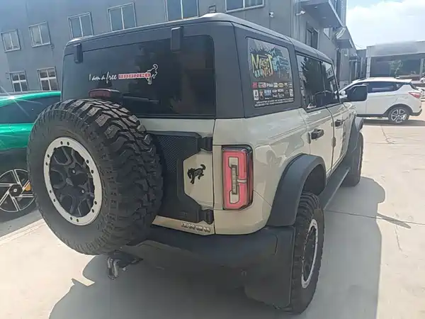 Ford Bronco 2024