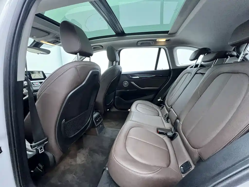 BMW X1 2022 — фото 14
