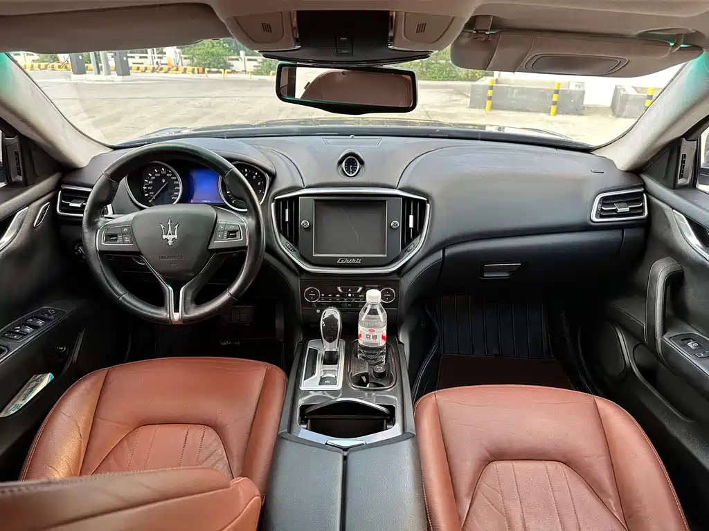 Maserati Ghibli 2016 — фото 6