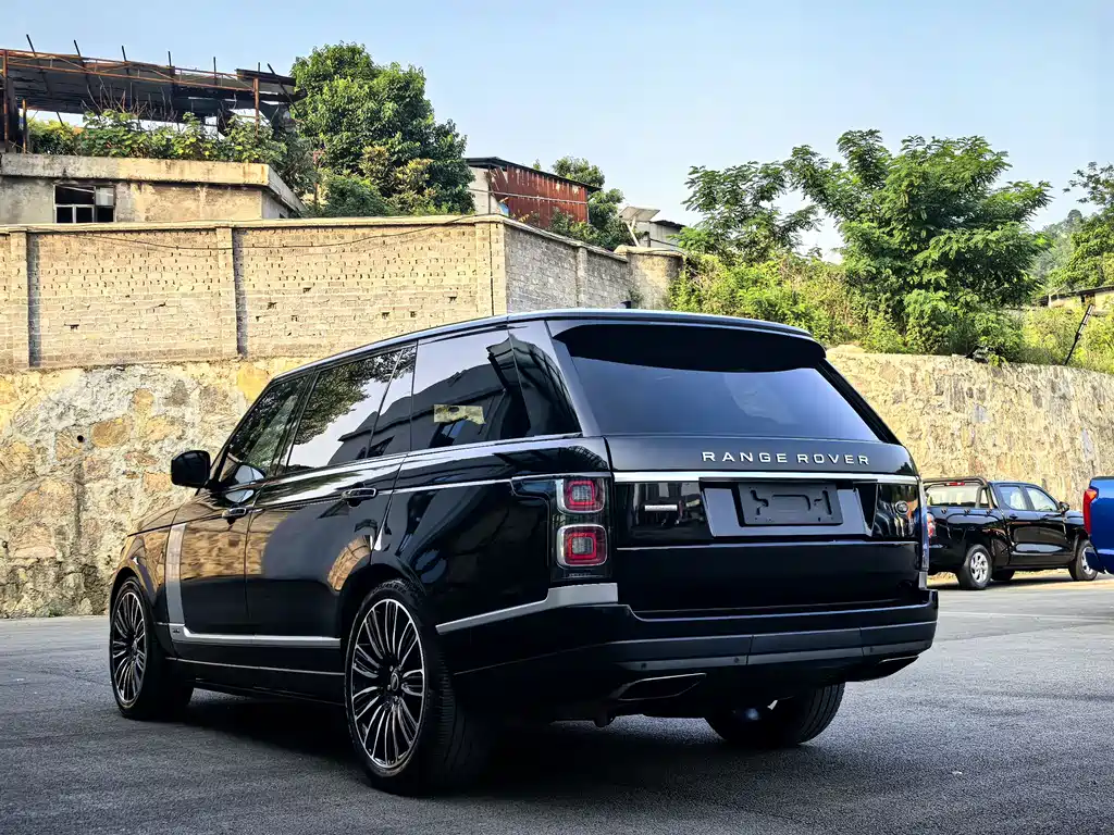 Land Rover Range Rover 2020 — фото 11